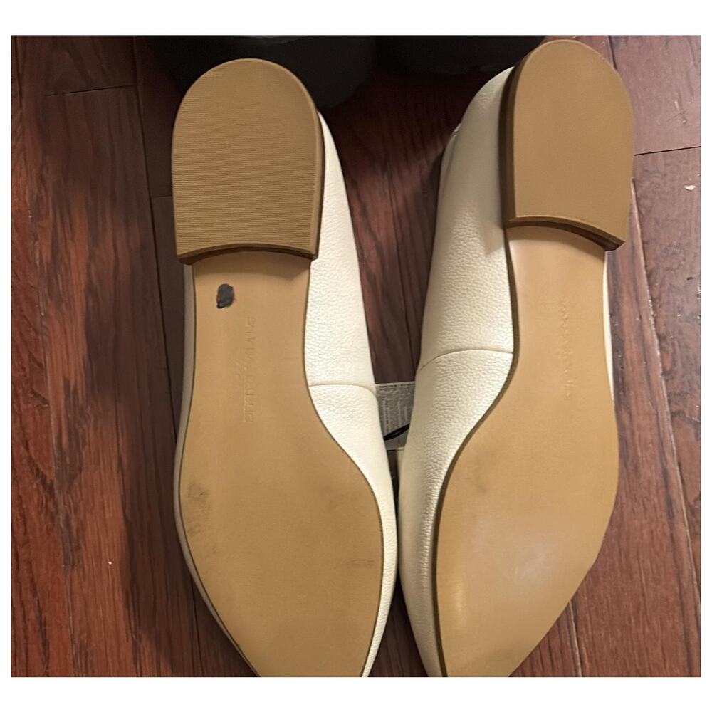 Banana Republic Cream Faux Leather Pointed Toe Flats - Size 9 - Picture 3 of 5